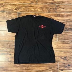 Mens Independent tee (size XL)